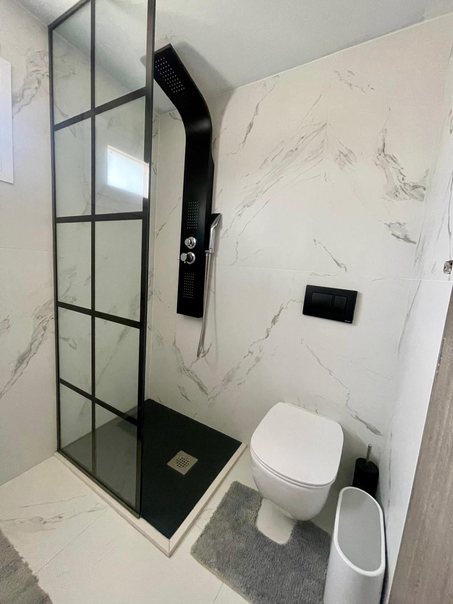 Knd Living Concept - Penthouse Apartment Nea Alikarnassos Екстериор снимка