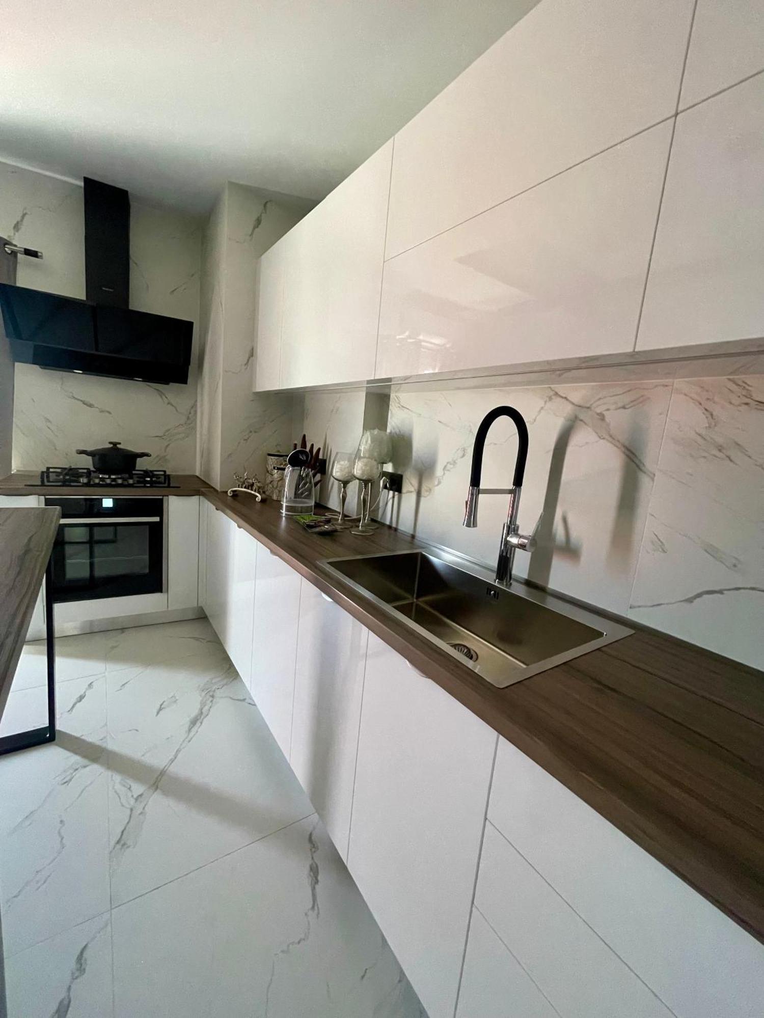 Knd Living Concept - Penthouse Apartment Nea Alikarnassos Екстериор снимка